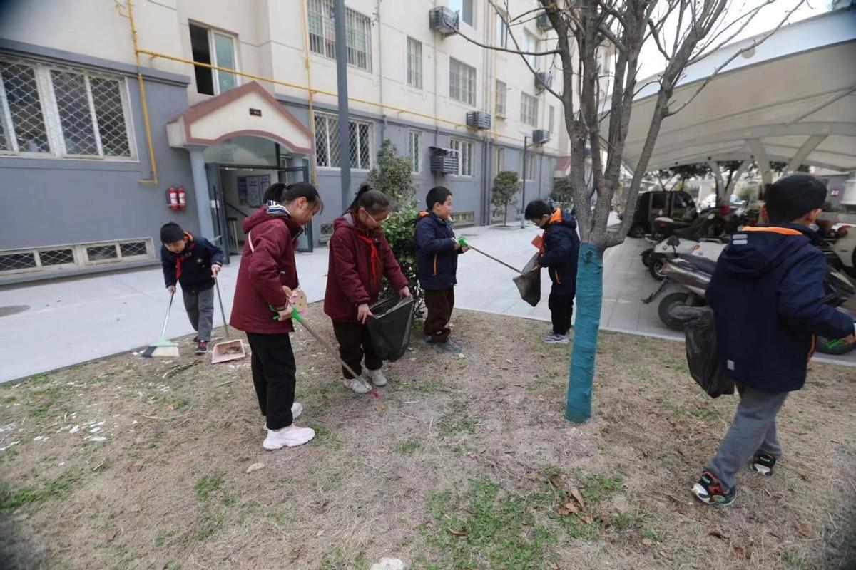 三月春风暖,大小“雷锋”忙(图8)